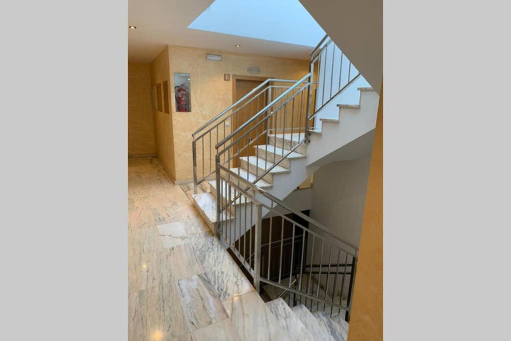 Apartamento Tara Apartment Caldas De Reis Luaran gambar